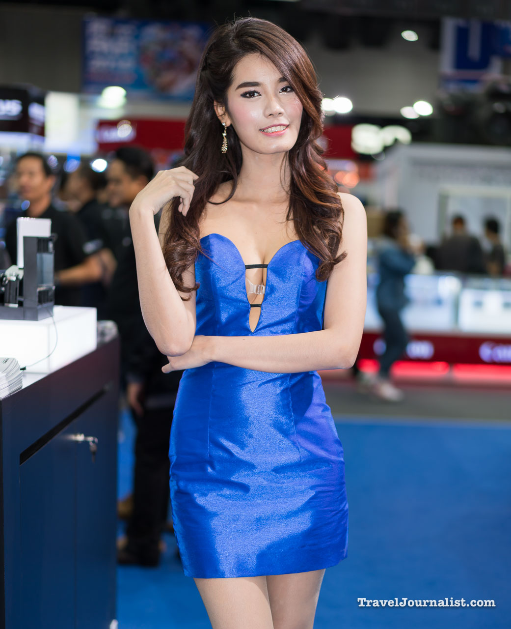 http://traveljournalist.com/wp-content/uploads/2015/12/Beautiful-Thai-Asian-Girls-Models-Bangkok-Photo-Fair-2015-291.jpg