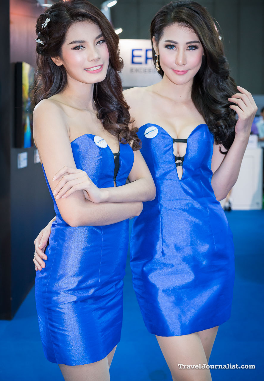http://traveljournalist.com/wp-content/uploads/2015/12/Beautiful-Thai-Asian-Girls-Models-Bangkok-Photo-Fair-2015-7.jpg