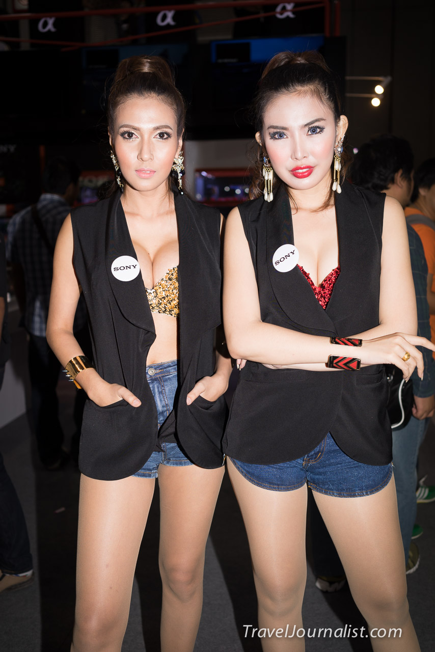 Photo-Fair-2014-Bangkok-Thailand-pretty-model-BITEC-2