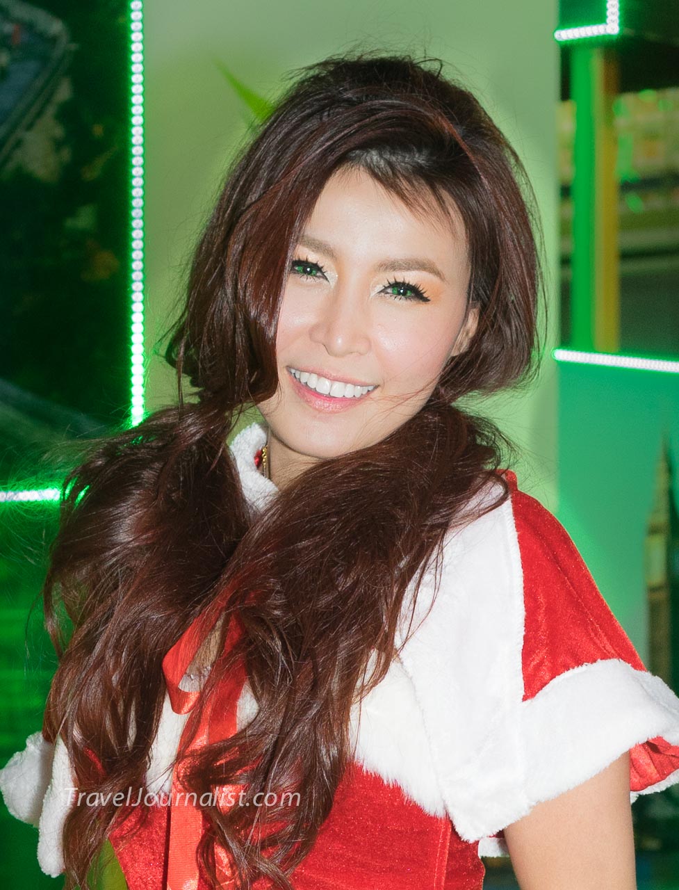 Pretty-Thai-Model-Santa-Girl-Bangkok-Thailand-2014-5