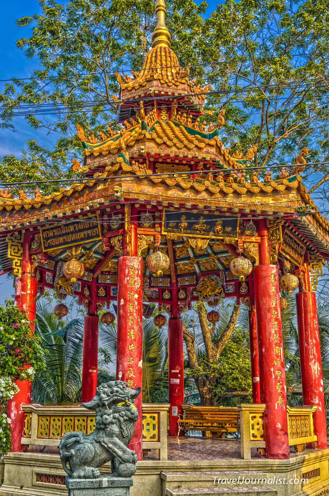 Chinese-Pavilion-Lumpini-Park-Bangkok-Thailand-1