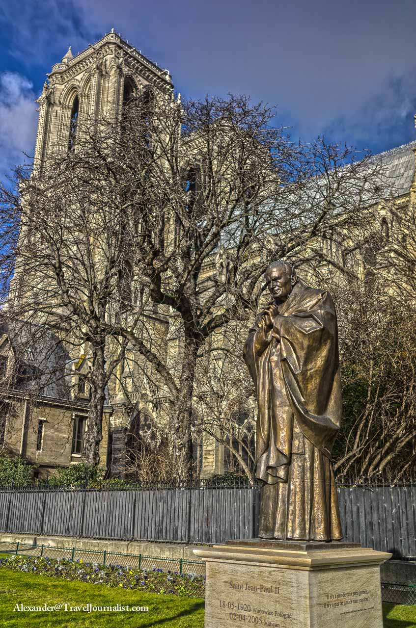 Saint-Jean-Paul-II-Statue-Notre-Dame-Cathedral-Paris-France