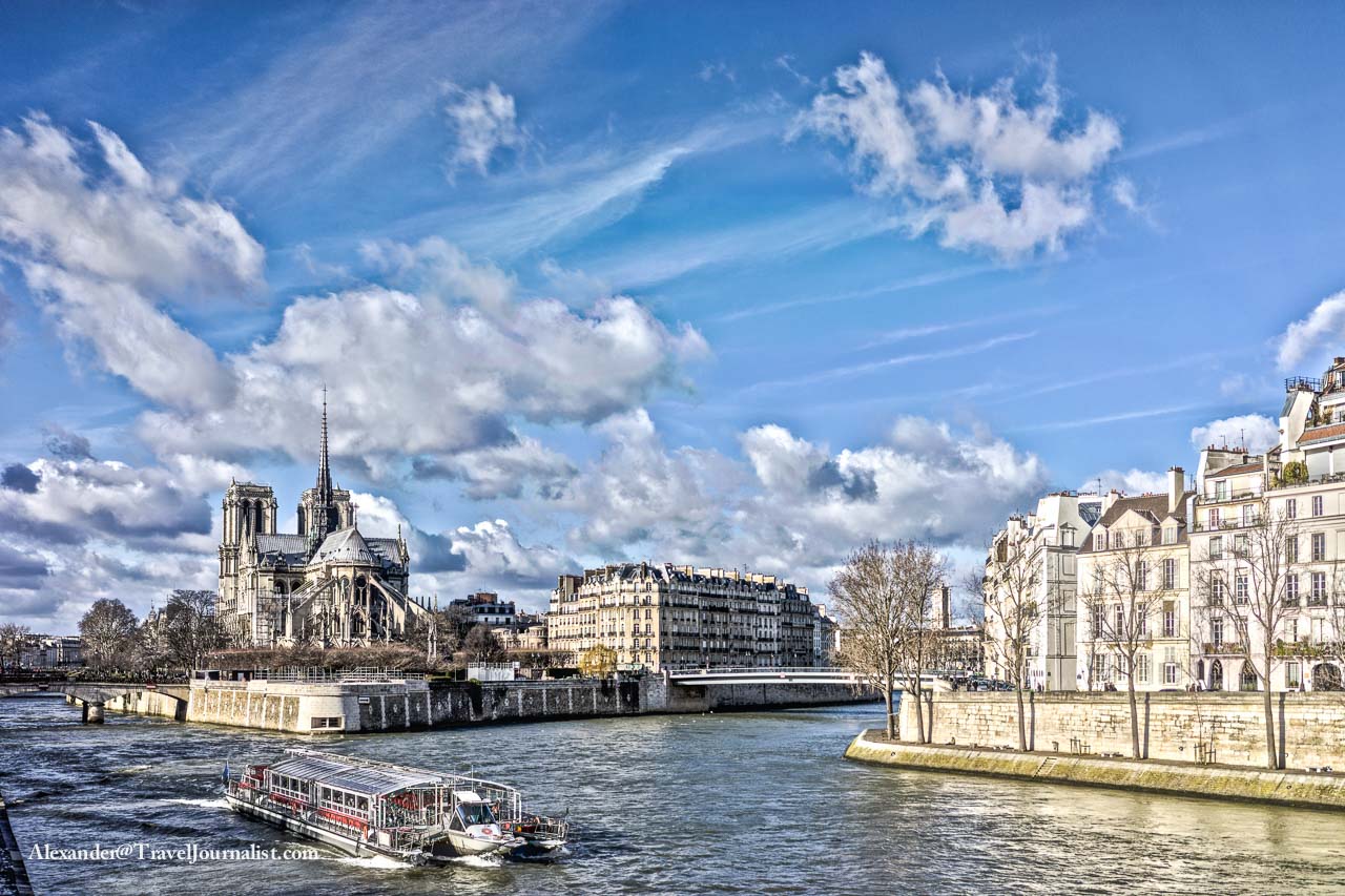 Seine-River-Banks-Boat-Buildings-Notre-Dame-Cathedral-Paris-France