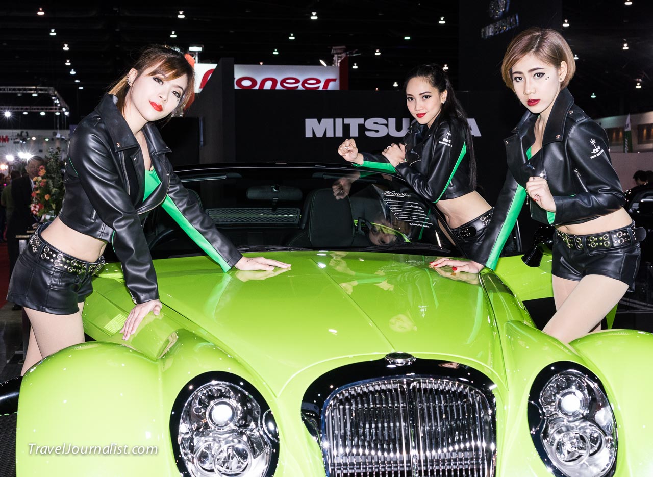 Pretty-Thai-Girls-Bangkok-Car-Show-Auto-Thailand-2015-10