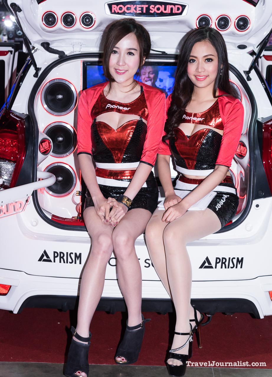 Pretty-Thai-Girls-Bangkok-Car-Show-Auto-Thailand-2015-57