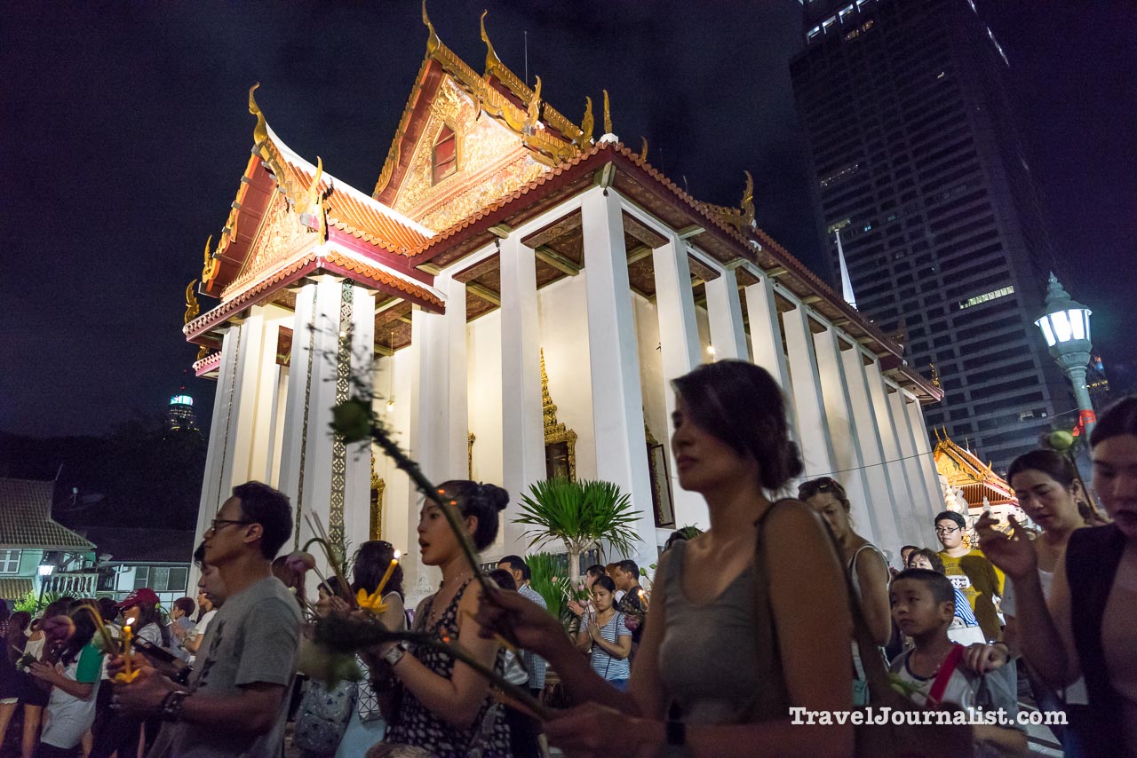 Vesak-Candle-Bangkok-Thailand-Temple-Wat-Pathum-Wanaram-10