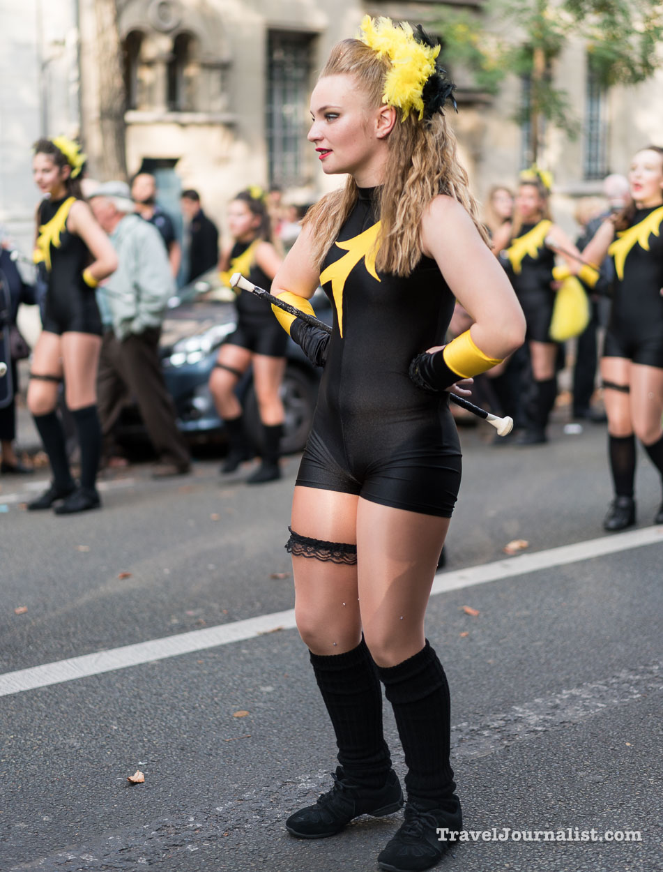 Majorettes-Dancing-Fontenay-Trésigny-Paris-Montmartre-France-27