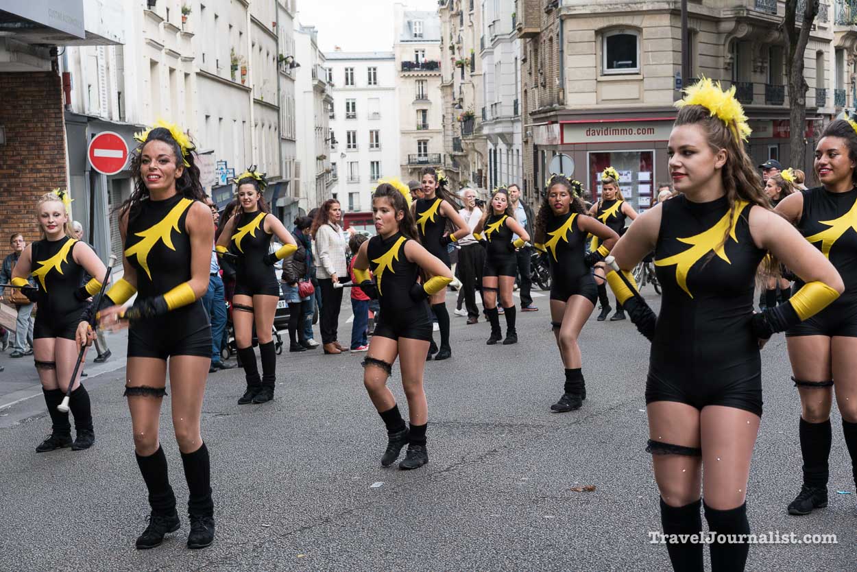 Majorettes-Dancing-Fontenay-Trésigny-Paris-Montmartre-France-60