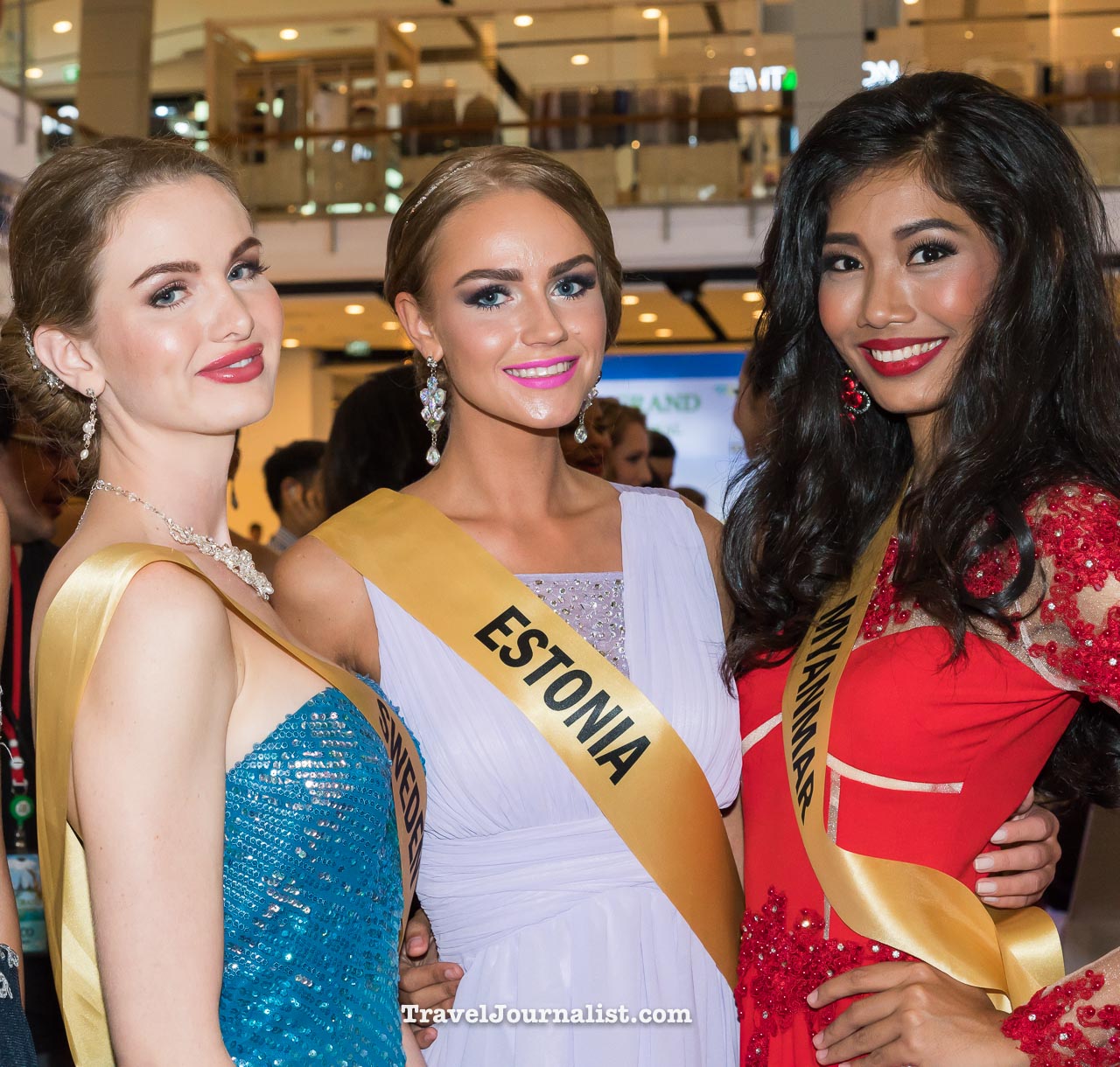 Miss-Grand-International-2015-Bangkok-7