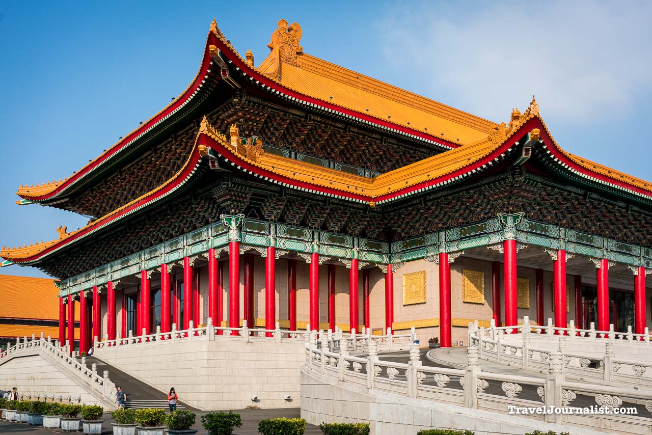 National-Chiang-Kai-shek-Memorial-Hall-Taipei-Taiwan-4