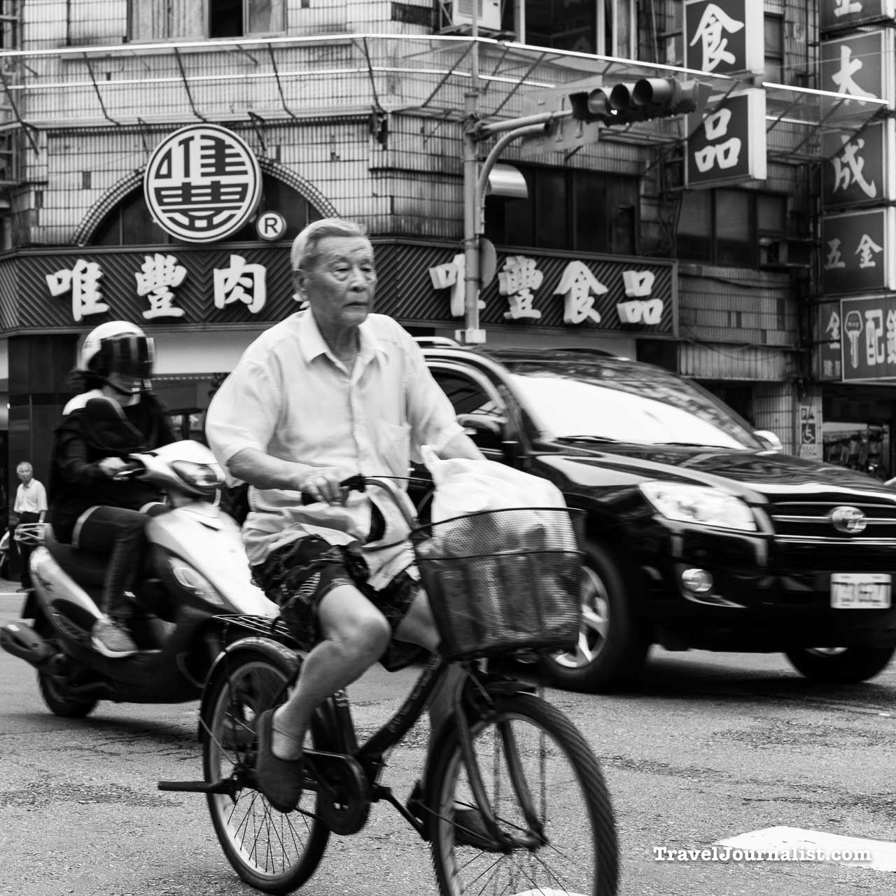 Street-Photography-Asia-Taipei-Taiwan-Sony-A7RII-10
