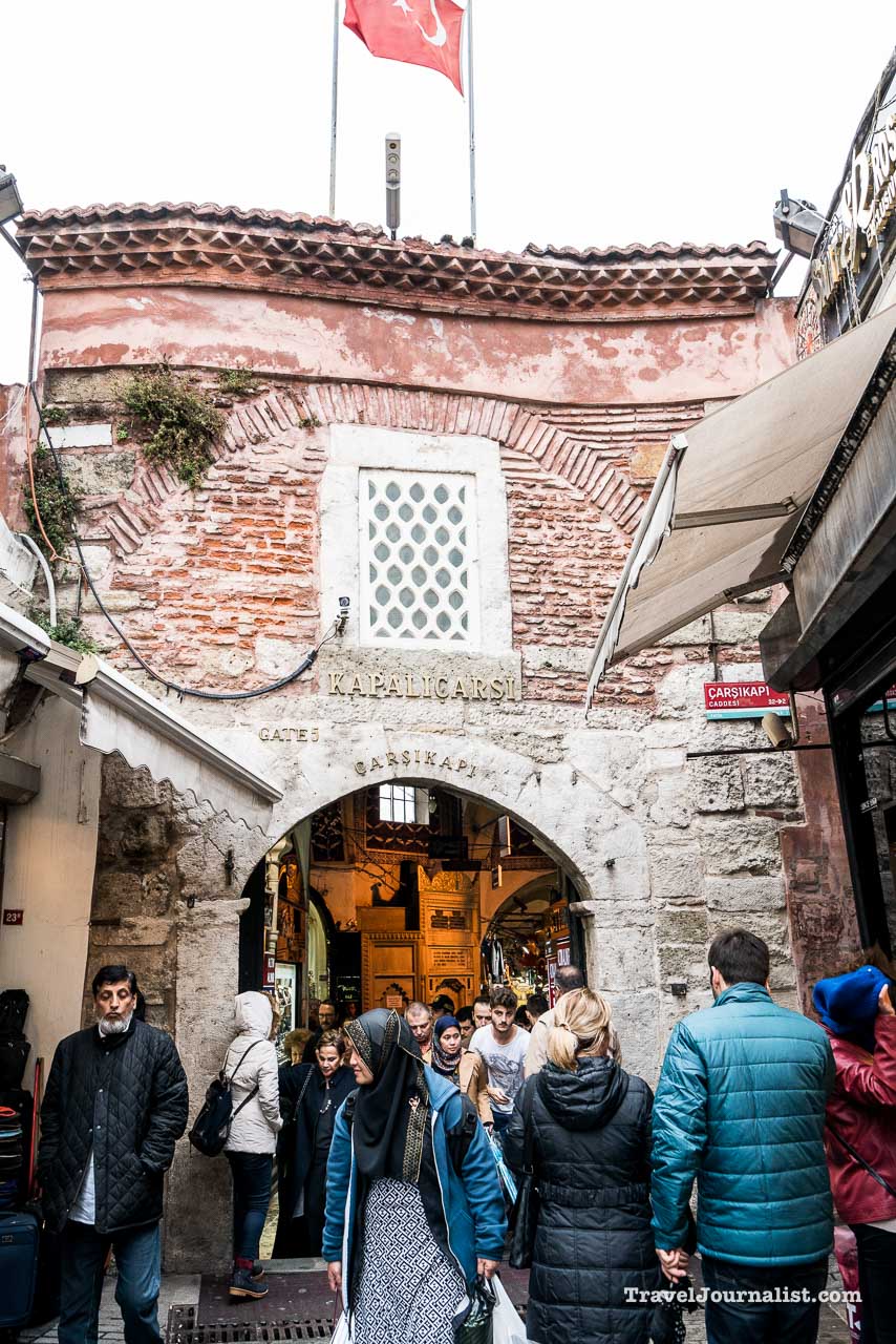 Grand-Bazaar-Istanbul-Shopping-food-rugs-jewels-delight-Turkey-Entrance
