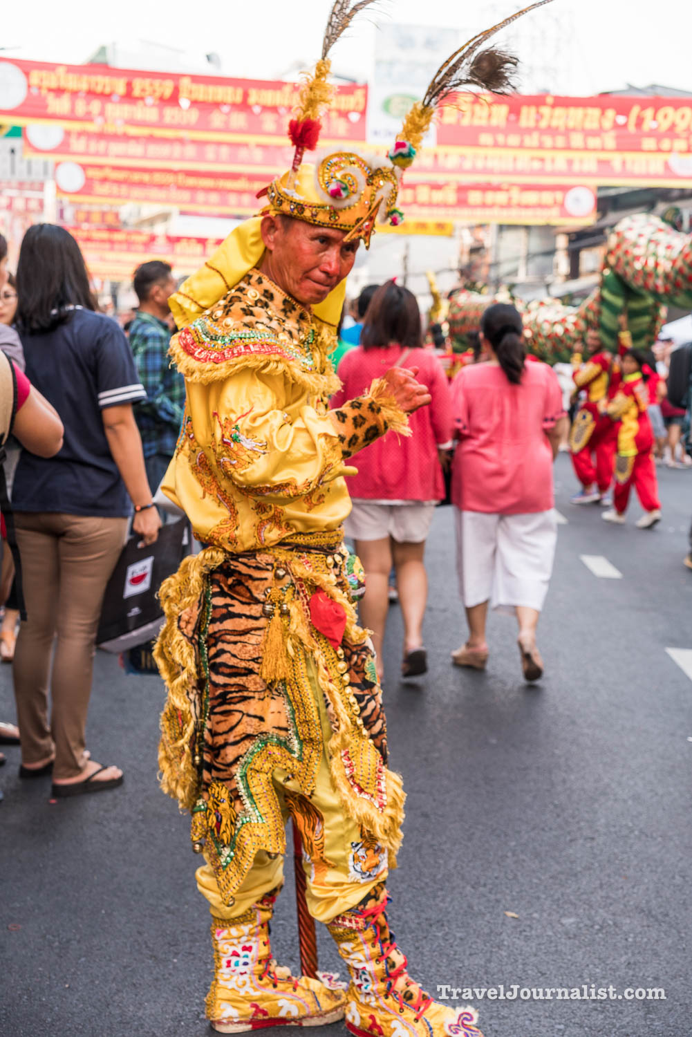 Chinese-New-Year-Bangkok-Yaowarat-Chinatown-Thailand-2016-19