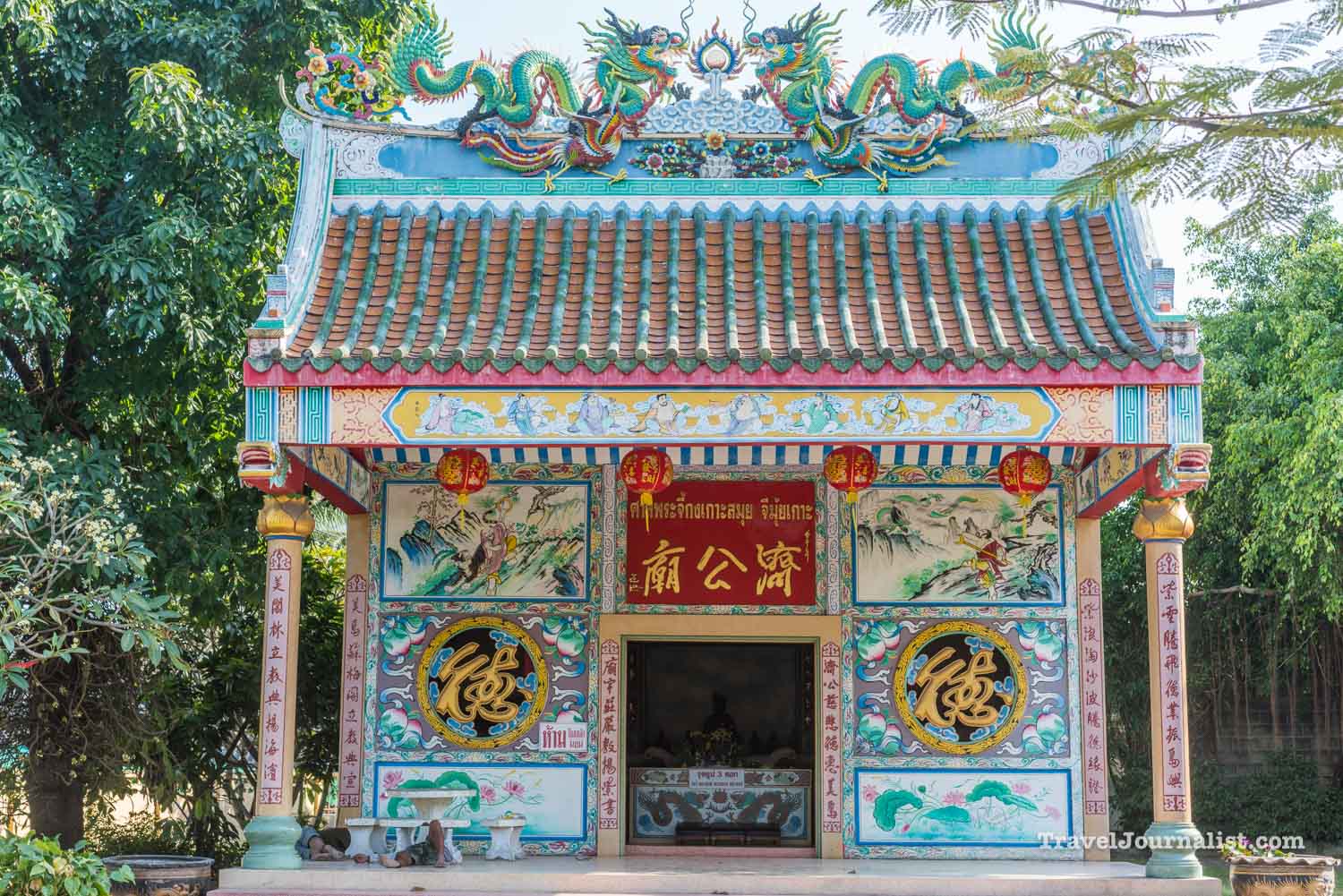Chinese-Temple-Chaweng-Koh-Samui-Resort-Thailand-2