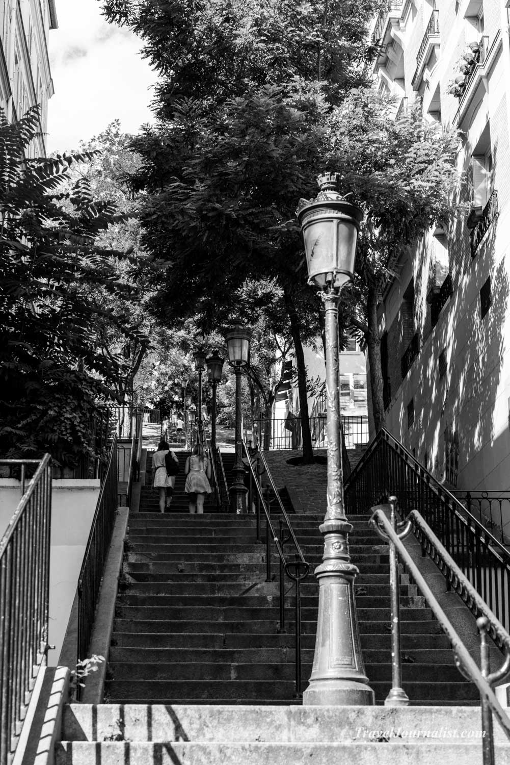 Montmartre-Place-Tertres-Paris-Street-Photography-Paris-5