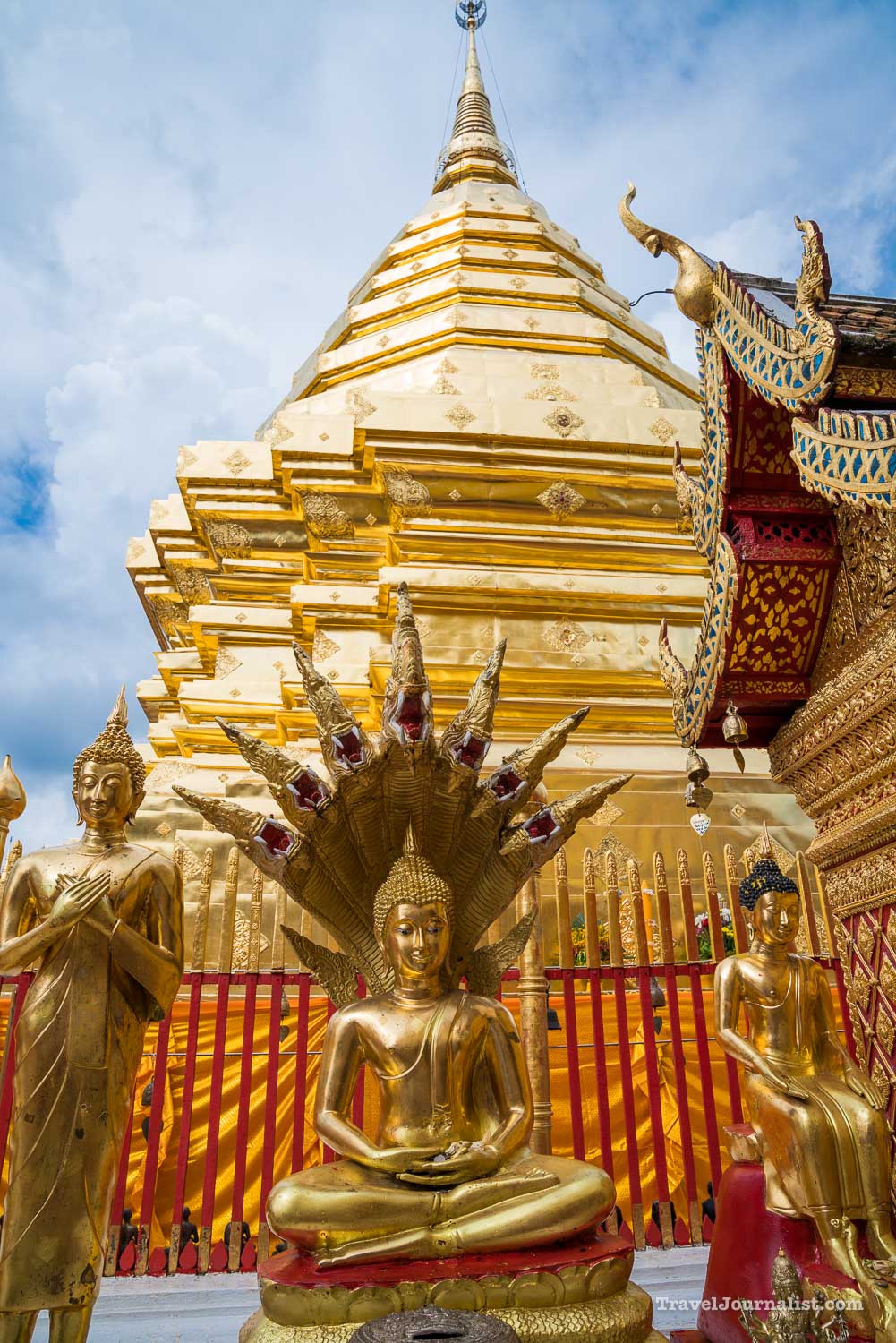 Wat-Phra-That-Doi-Suthep-Buddhist-Temple-Chiang-Mai-Thailand-12