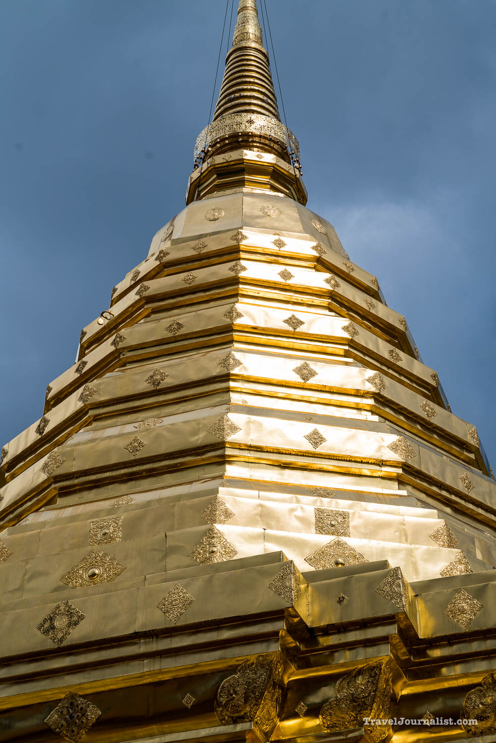 Wat-Phra-That-Doi-Suthep-Buddhist-Temple-Chiang-Mai-Thailand-18