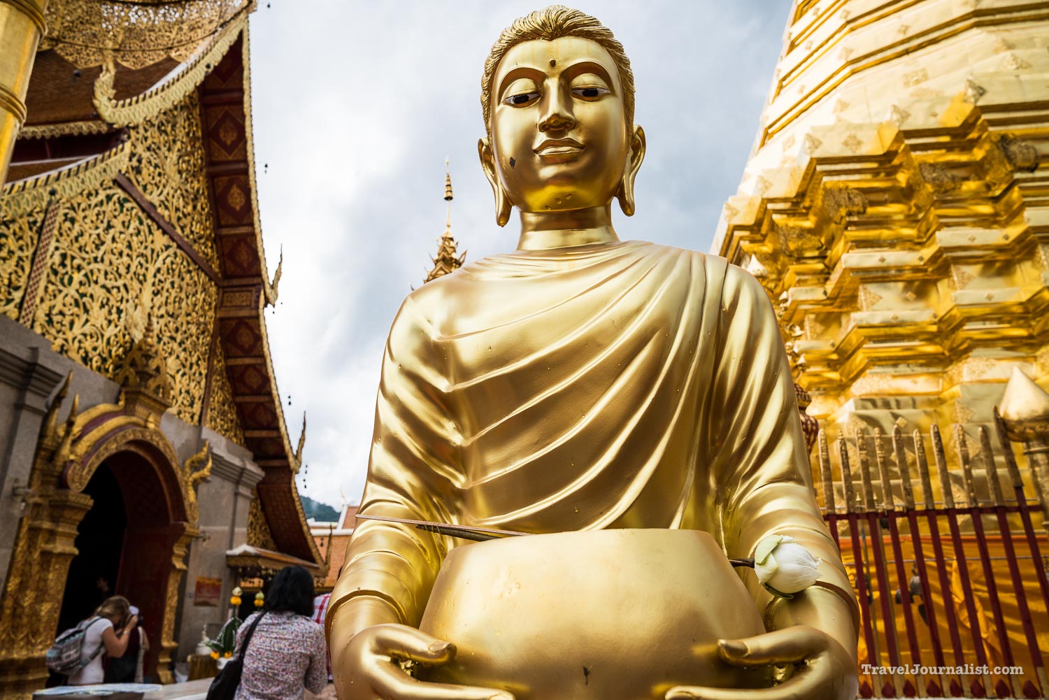 Wat-Phra-That-Doi-Suthep-Buddhist-Temple-Chiang-Mai-Thailand-29