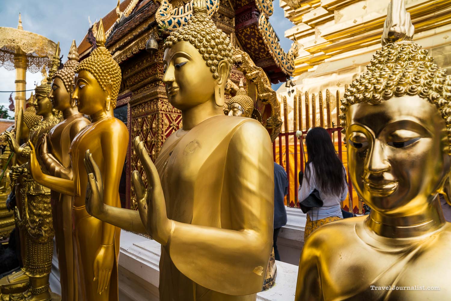 Wat-Phra-That-Doi-Suthep-Buddhist-Temple-Chiang-Mai-Thailand-35