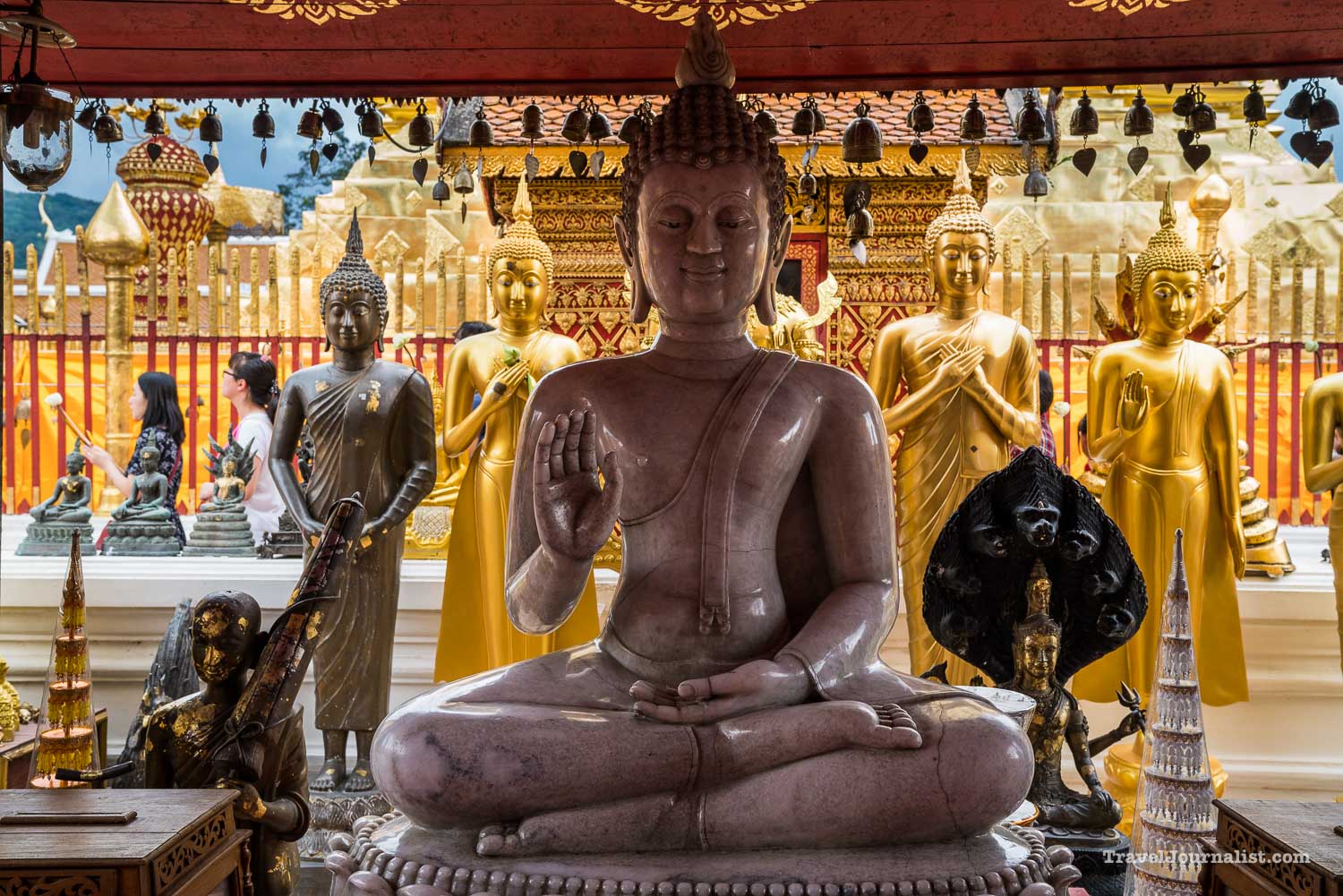 Wat-Phra-That-Doi-Suthep-Buddhist-Temple-Chiang-Mai-Thailand-37