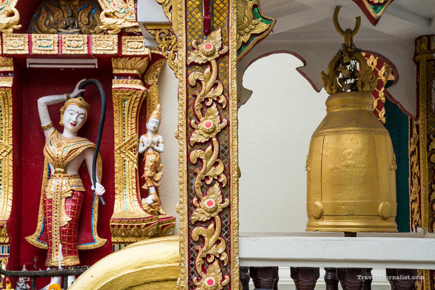 Wat-Phra-That-Doi-Suthep-Buddhist-Temple-Chiang-Mai-Thailand-39